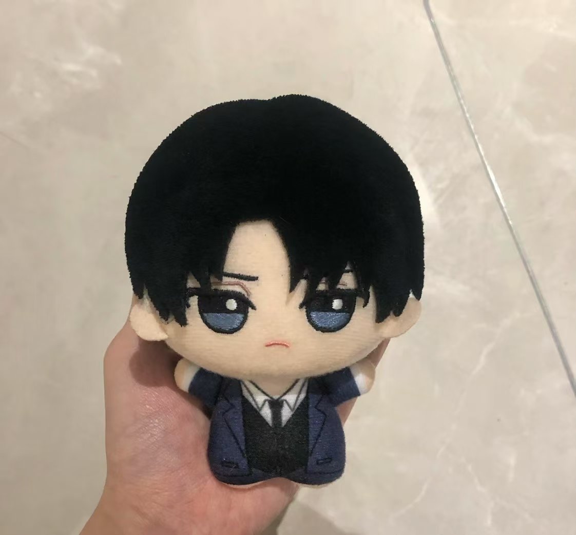 Peluche de Levi Ackerman de 10 - Cosplay Plushie Prop reseña y precio